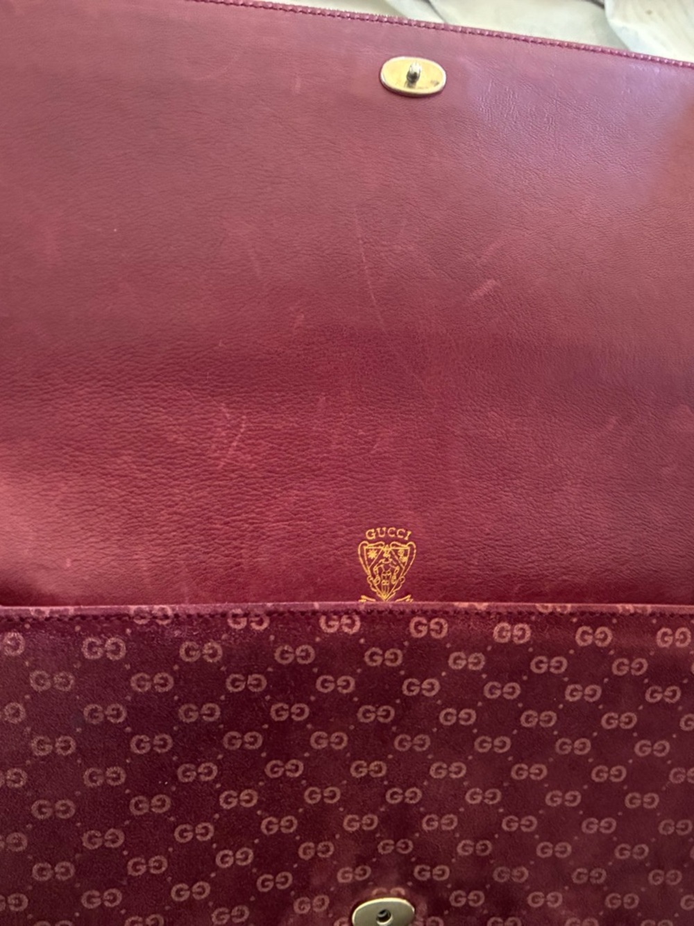 Vintage Gucci Burgundy GG Monogram Suede Clutch with Circular Buckle - Picture 7 of 16